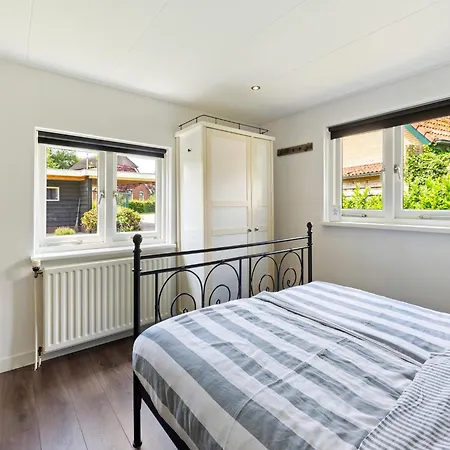 Nature S Getaway A In Putten, Cleaning Included Vakantiehuis